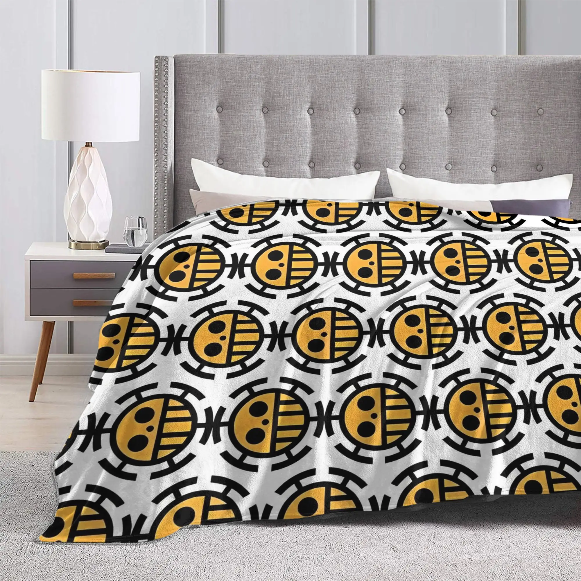 ترافالغار د. قانون المياه القراصنة العلم بطانية لوفي أنيمي غامض رمي بطانية طائرة السفر شخصية لينة الدافئة المفارش ،