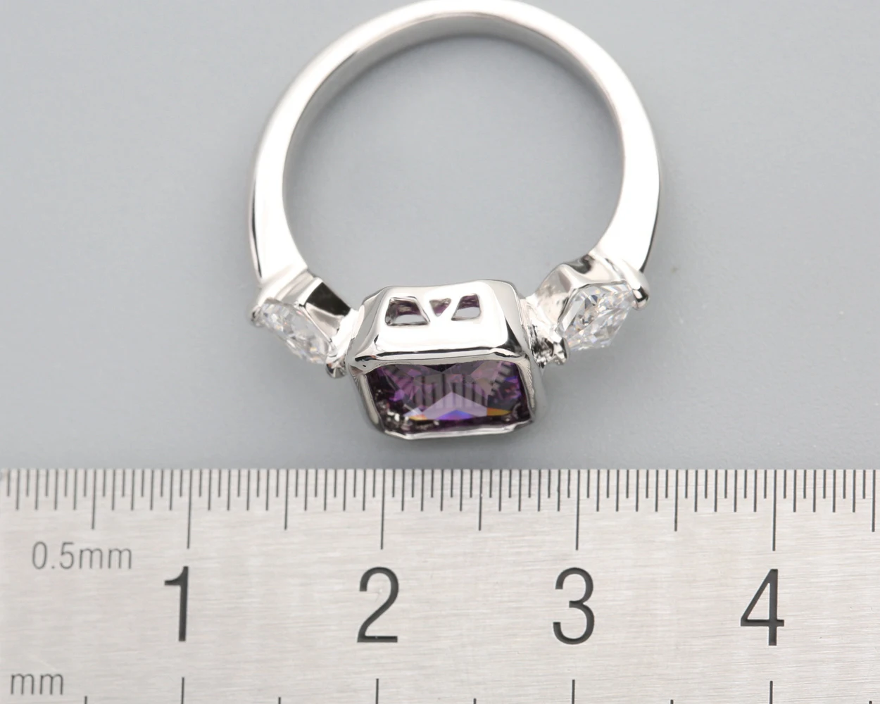 7*9mm Purple Amethyst 925 Sterling Silver Gemstone Ring Q0183-P