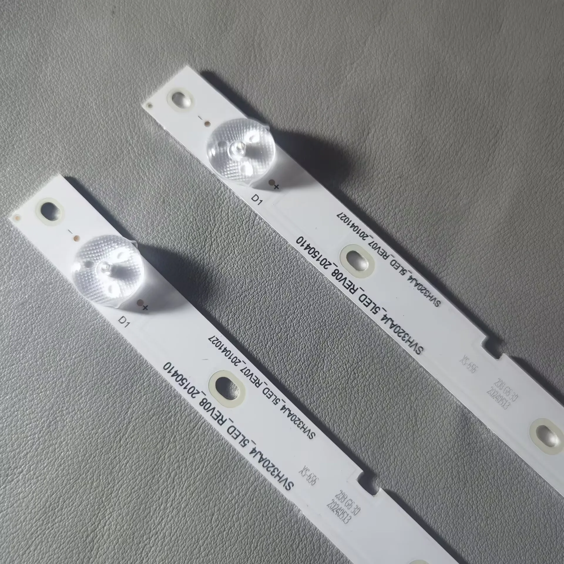 شريط إضاءة خلفي LED لـ Hisense LED32K2000 LED32EC200 EC210D SVH320AJ4_5LED_REV07_ 201041027   3 فولت 5LED 59.5 سنتيمتر 100% جديد