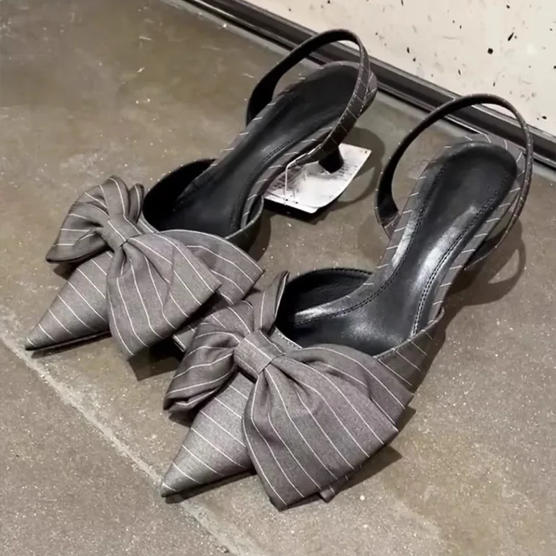 

Полосатые сандалии с острым носком и сумкой на голову, женские весенние темпераментные туфли на высоком каблуке с легким горлышком, на тонком каблуке