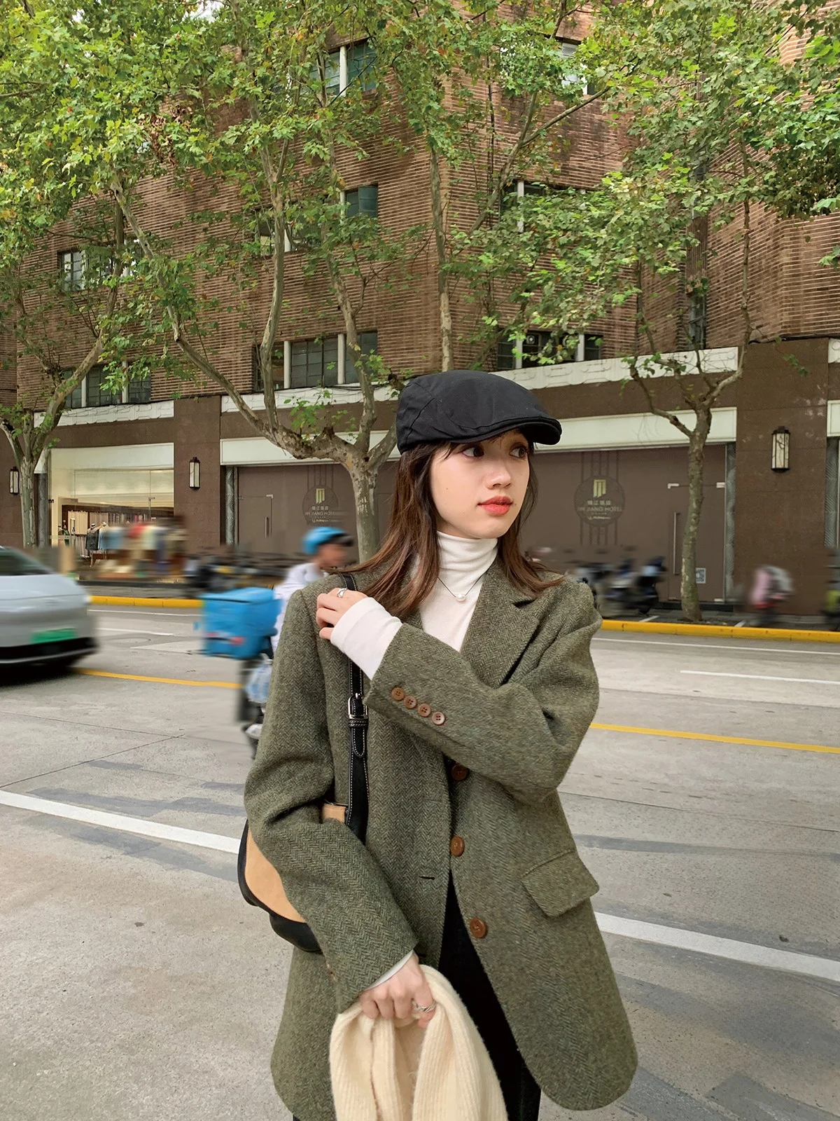 

Высококачественный шерстяной осенне-зимний костюм с красивым твидовым узором, длинное пальто с застежкой на одной пуговице