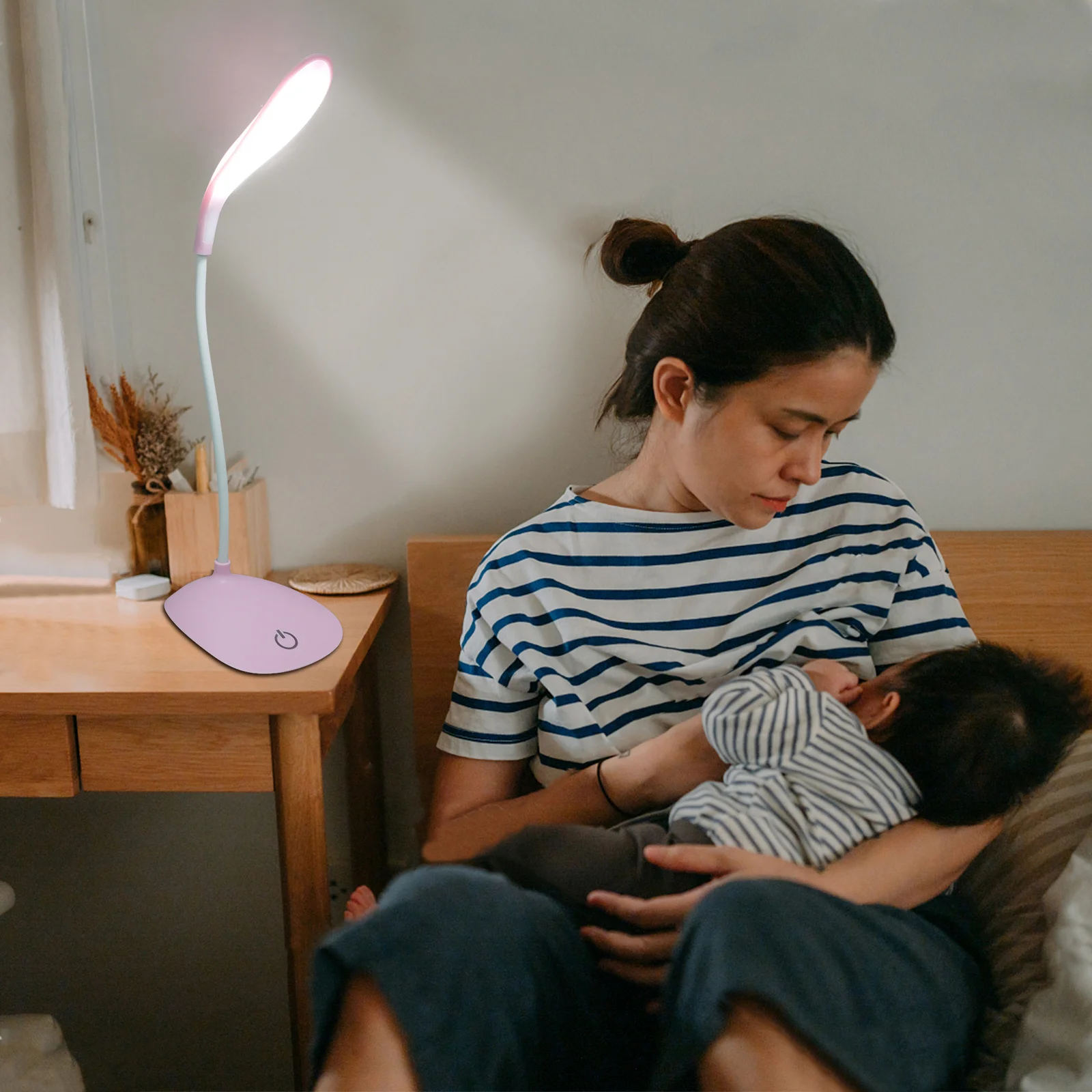 مصباح حماية العين بشحن USB يدور 360 درجة، ضوء ليلي إبداعي وردي لدراسة ضوء قراءة الكتب أثناء العمل