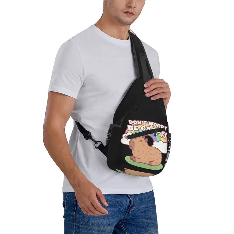 Mochila cruzada de hombro a la moda con cabestrillo de capibara y arcoíris personalizada para hombres, mochila de viaje y senderismo