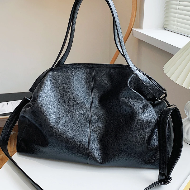 2024 Female Black Shoulder Bag Quality Sott Pu Leather Hobo Large Shopper Bag Roomy Portable Handbag Ladys Travel Crossbody Bags