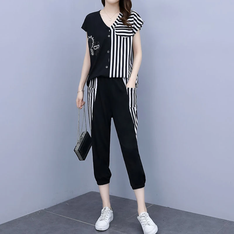 Casual Fashion Striped Short Sets Summer 2023 New V-Neck Short Sleeve Shirt Elastic Waist Ankle-Length Pants Loose Women\'s Sets