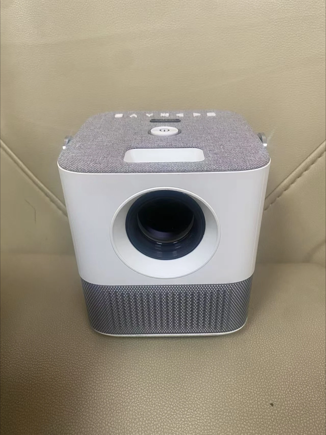 

Smart Full HD Office Home Theater Video Mini Projector Mobile Projection
