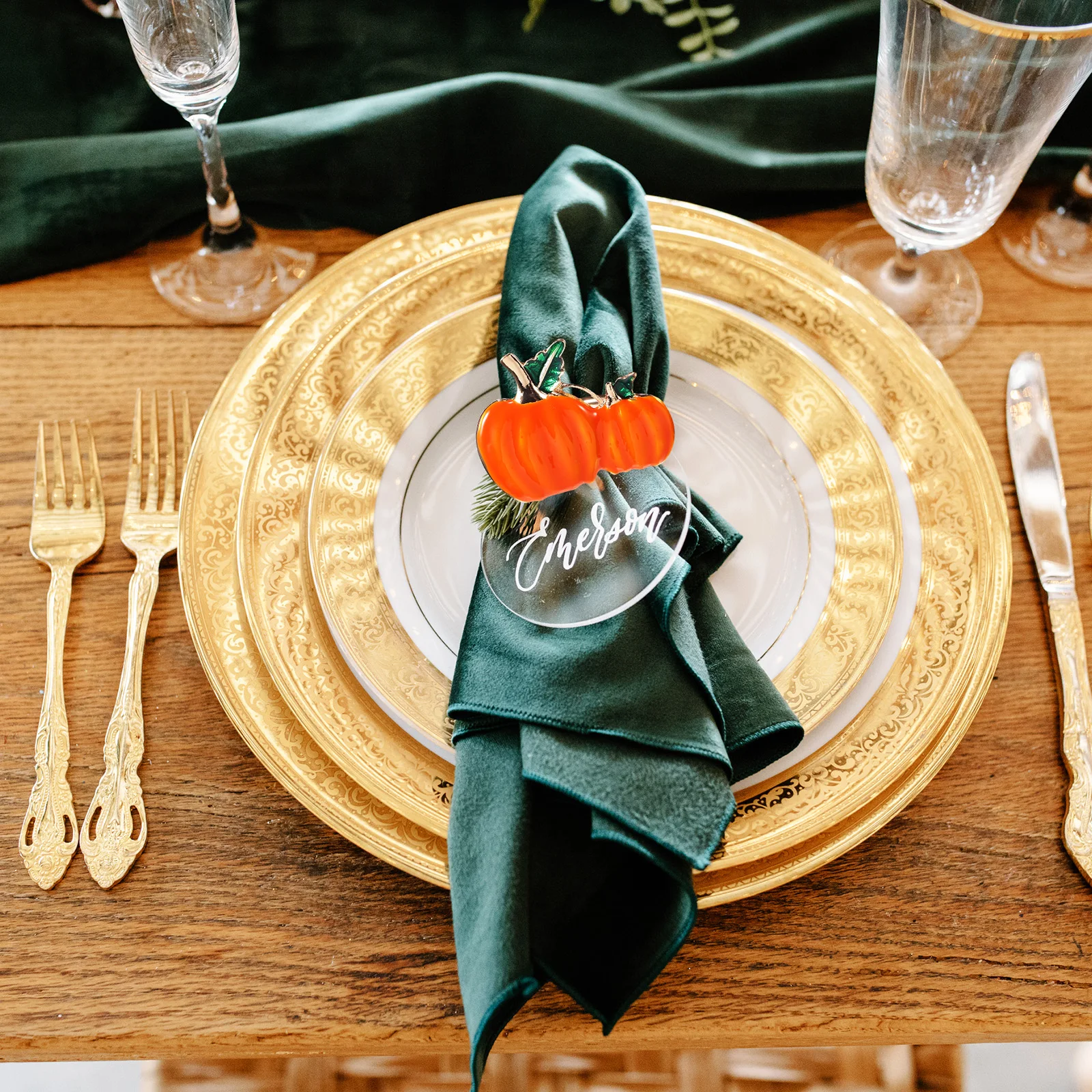 

6 Pcs Pumpkin Napkin Buckle Metal Rings Holder Cute Halloween for Table Zinc Alloy Man