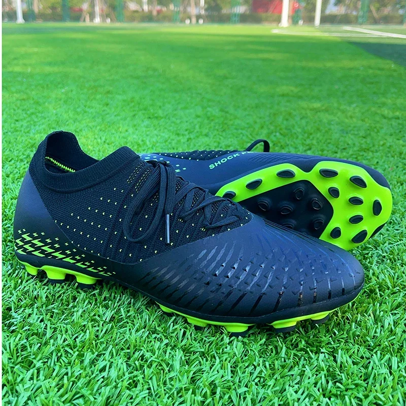 

Men Football Cleats Fashion Youth Soccer Shoes Knit Football Training Trainers Breathable Society Campo Non Slip Sports Footwear