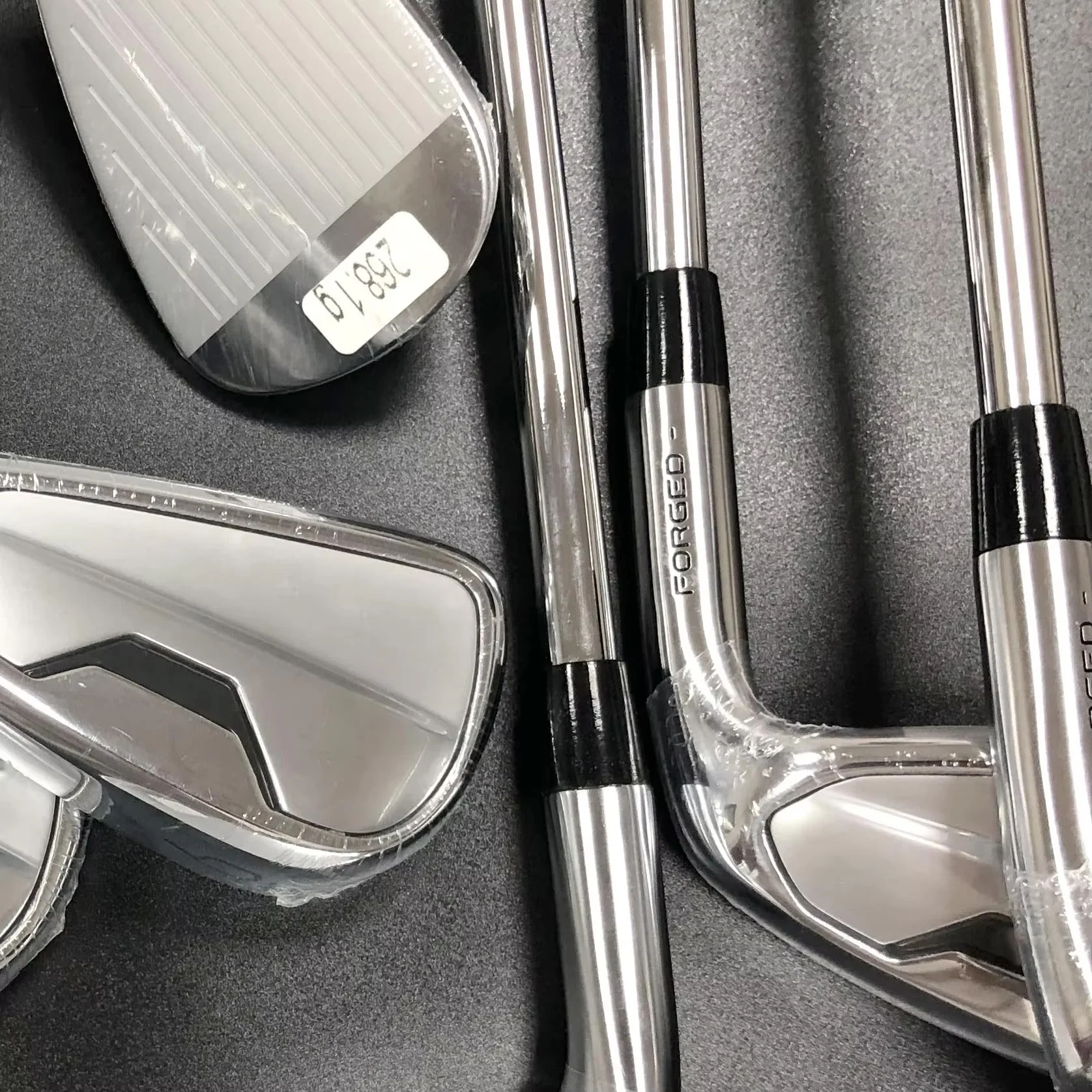 8PCS High Quality 2025 Model Forged Golf Clubs Irons Set 4-P/R/S Graphite/Steel Shafts Headcovers