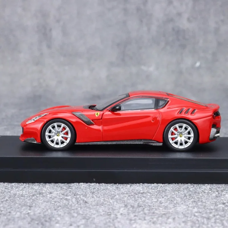 SH Diecast 1:64 مقياس فيراري F12 TDF نموذج سيارة من السبائك الحمراء مع ألعاب غطاء محرك السيارة المفتوحة للأولاد هدية