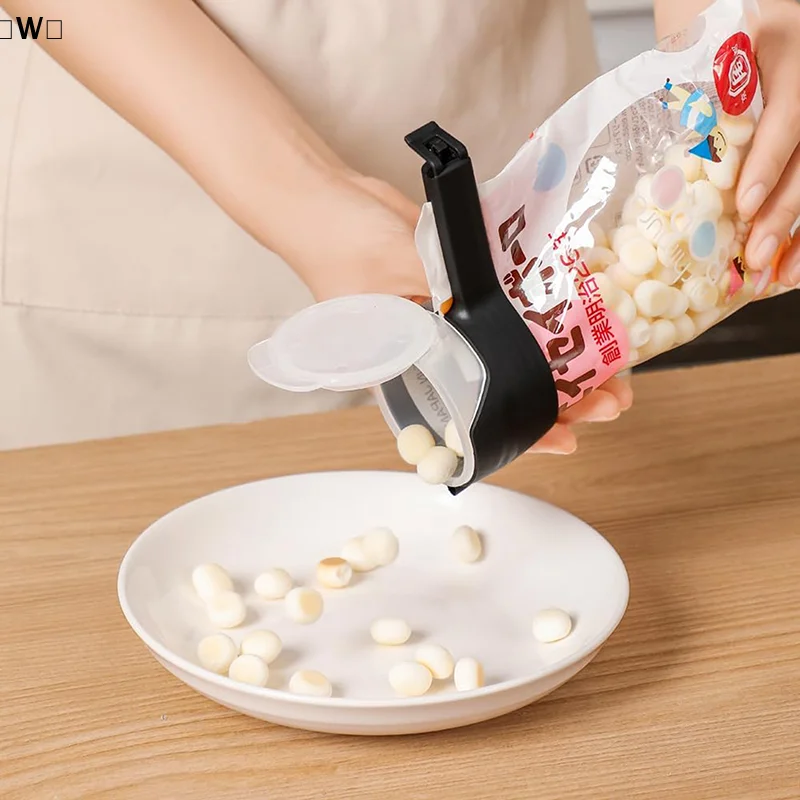 

tipoW nneusse4PCS Зажимы для мешков для пищевых продуктов с носиком, прочные пластиковые герметичные зажимы для закусок, хлопьев, корма для домашних животных - зажимы для мешков Easy Pour