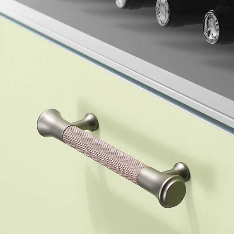 Wardrobe Door Handle Knob, Cabinet Drawer Light, Puxadores de cozinha estilo americano luxuoso para móveis