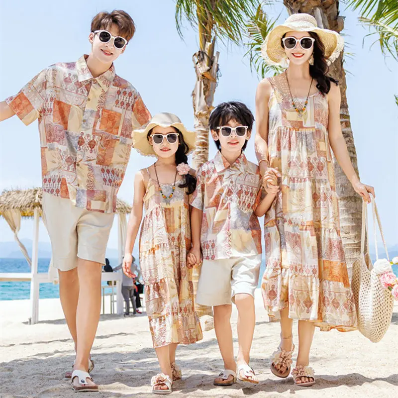 

Vacation Area Couple Look Family Matching Beach Outfits Mom Daughter Dress Korean Dad Son Shirts Parent-child Sibling Clothing