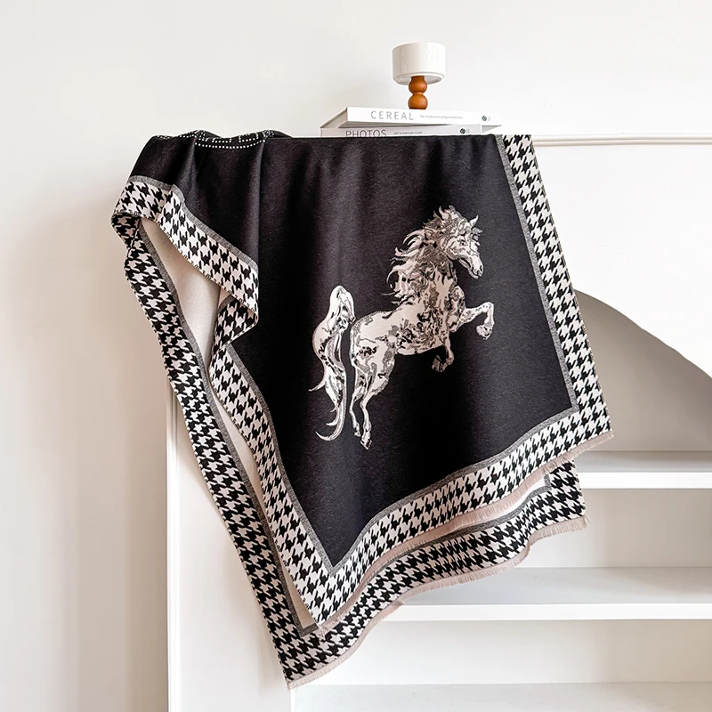 2025, Luxusmarke Damen-Winterschal aus Kaschmir – Pashmina-Schal mit Leopardenmuster und Quasten, Wickeltuch, Bandana und Poncho – Detail 2