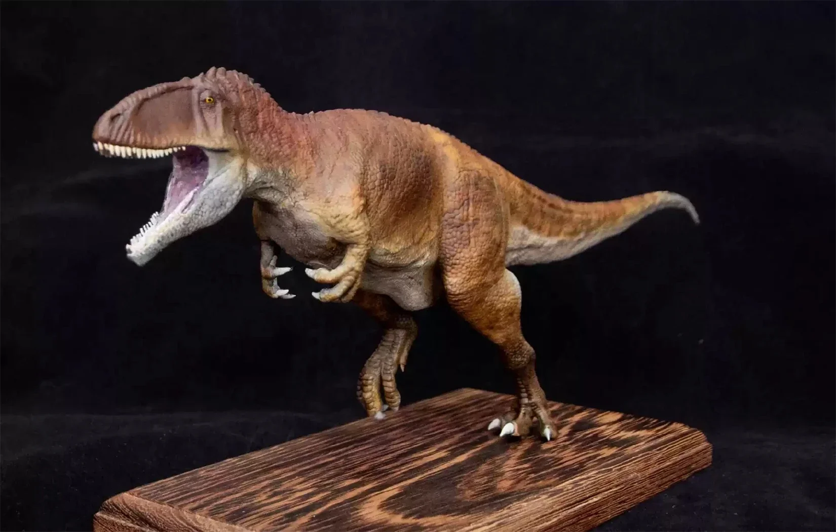 VWUVWU 1/35 Carcharodontosaurus Model Theropoda Dinosaur Wild Animal Collector GK Scene Decor Educational Toy Painted Adult Gift