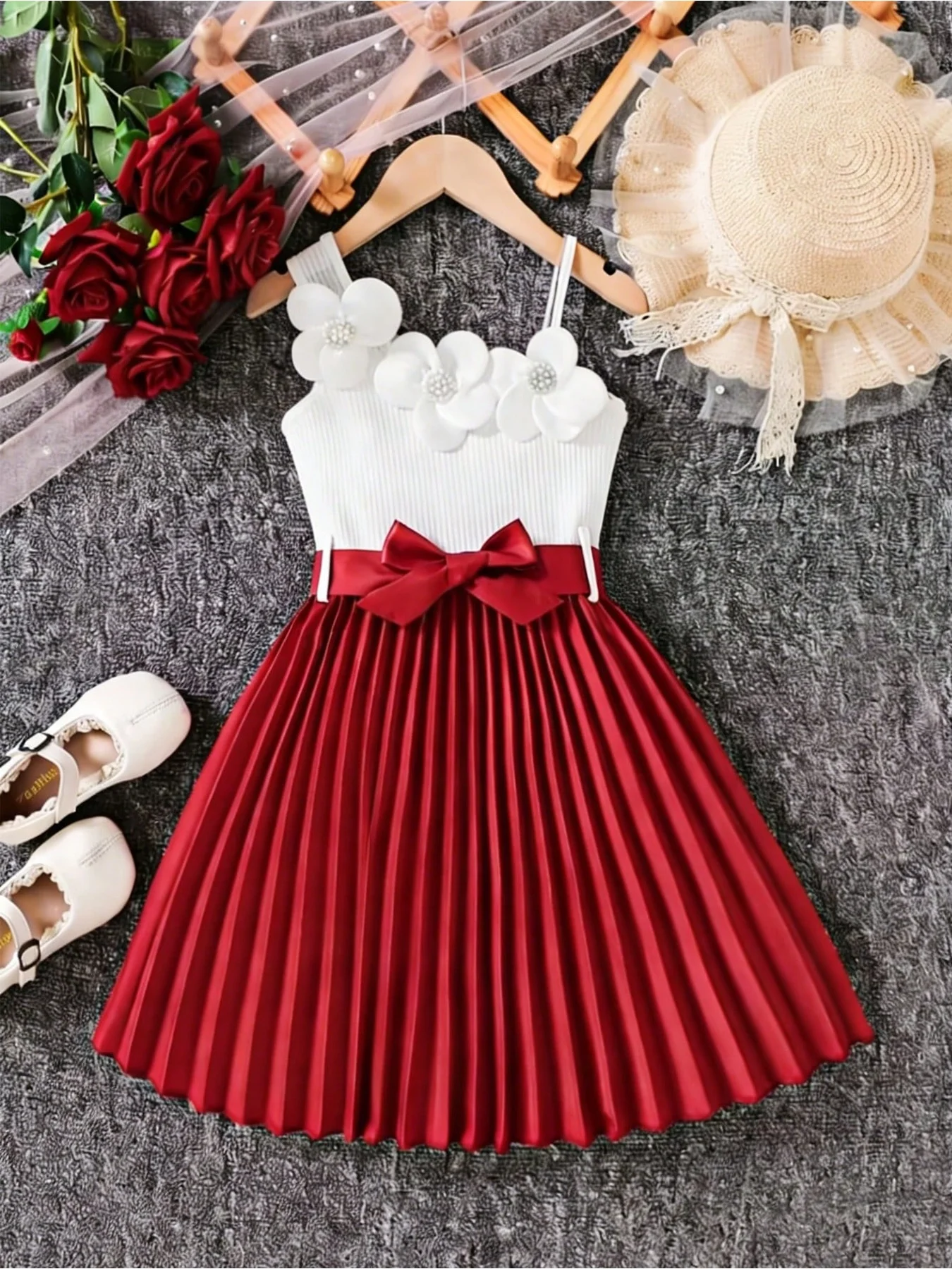 Elegantes Mädchen-Colorblock-Plisseerock Ärmelloses Trägerkleid Niedliches Einfarbiges Blumenmuster Mittellanges A-Linien-Kleid für Kinder – Detail 3