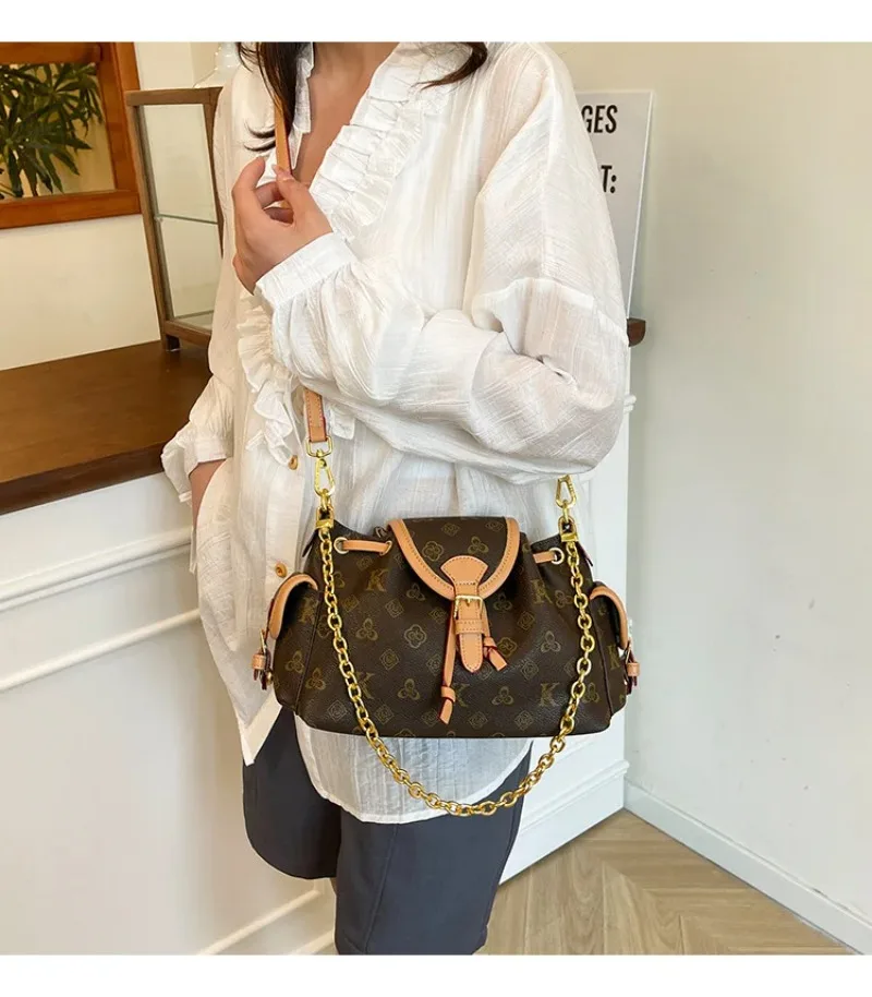 

Fashion Cloud Print Handbag New Arrival, Casual Crossbody Shoulder Bag for Women with Chain Strap, Vintage & Versatile