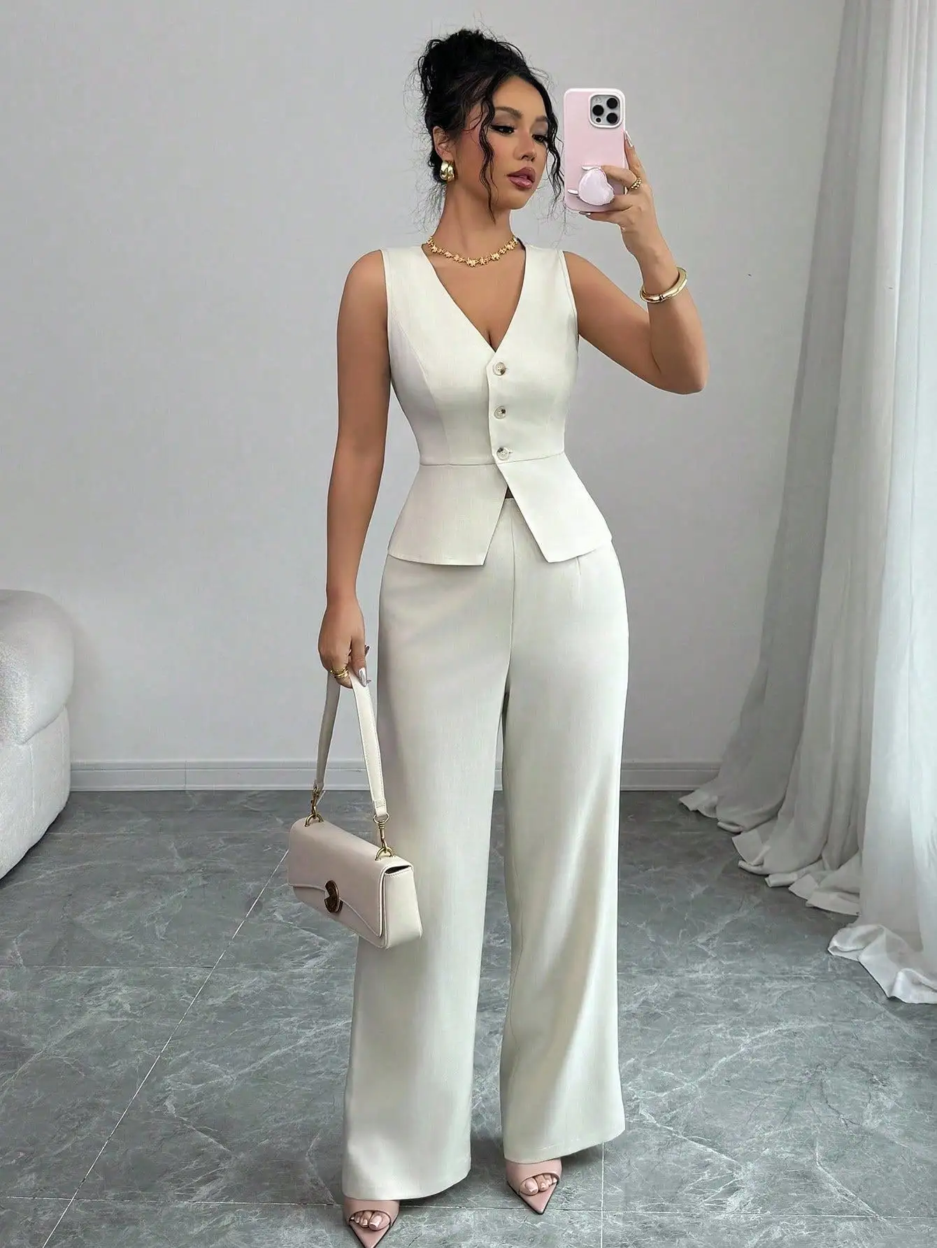 

Women's Sleeveless V-Neck Peplum Top and Wide-Leg Pants Set, Off-White Business Casual Ensemble