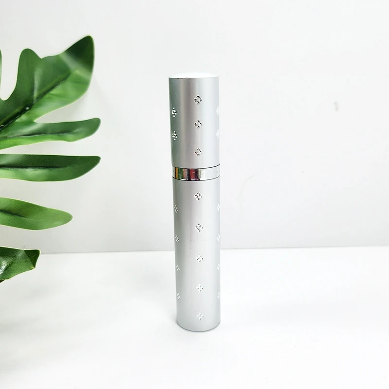Draagbare lippenstiftvormige zaklamp sleutelhanger, noodzaklamp voor buiten, huishoudelijke verlichting - afbeelding 1