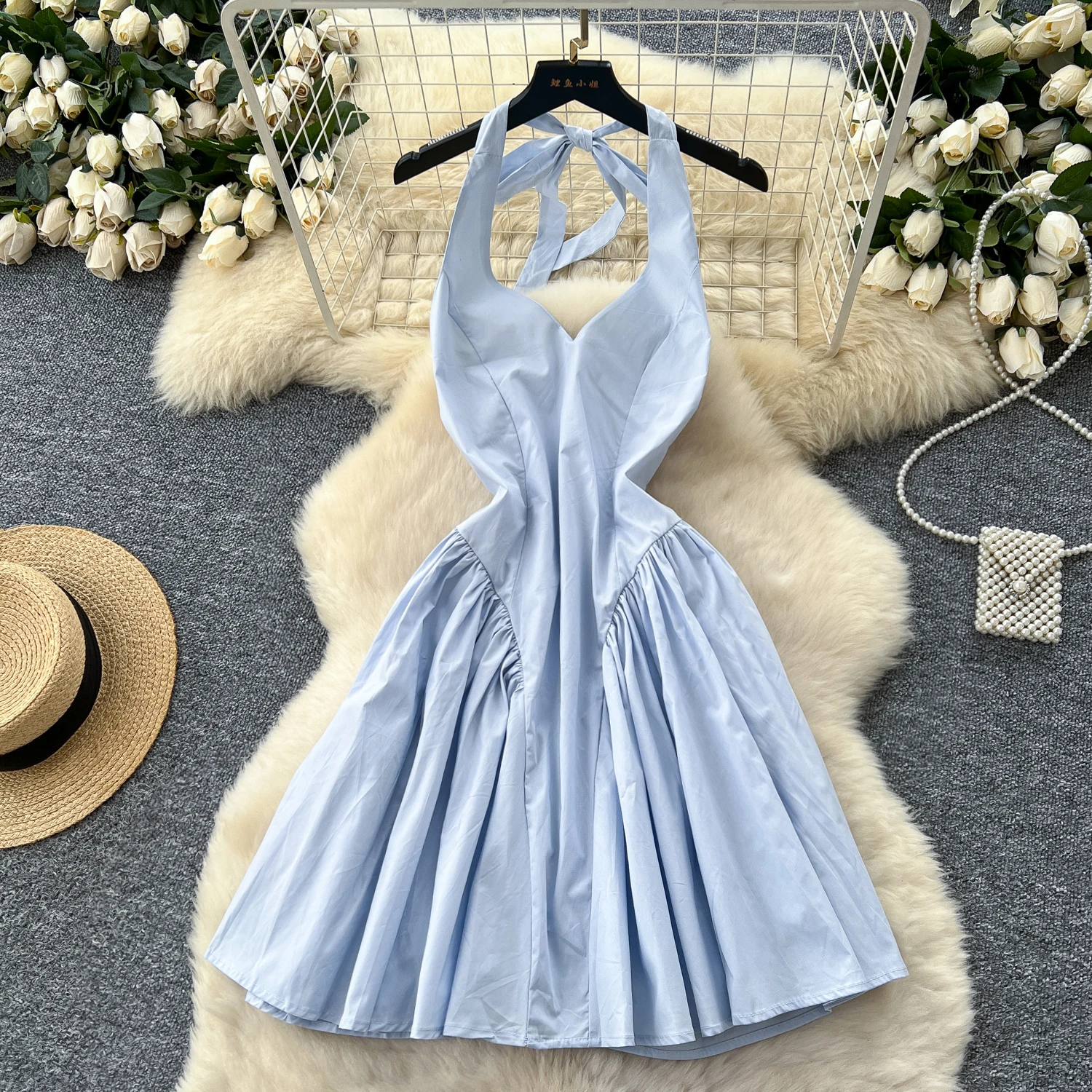 Elegancka, seksowna sukienka mini w stylu boho z dekoltem w serek, słodkim wiązaniem na szyi, w kształcie litery A, idealna na lato.