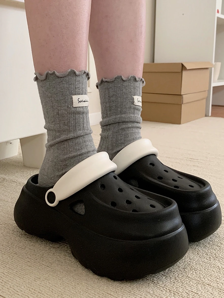 

6cm Thick Sole Garden Shoes Women Man Outdoor Hole Shoes For Women EVA Height Increasing Thick Sole 2025 Summer New Beach Shoes