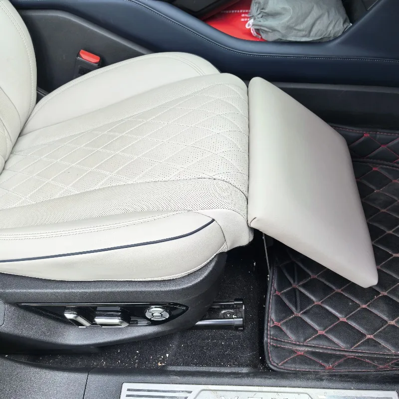 

Car pedal, car seat, universal pedal, co pilot travel artifact, pedal modification