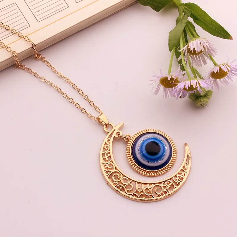 Fashion Turkey Blue Eye Evil Eye Pendant Beautiful Moon Love Star Round Pendant Evil Eye Simple Temperament Pendant Gift