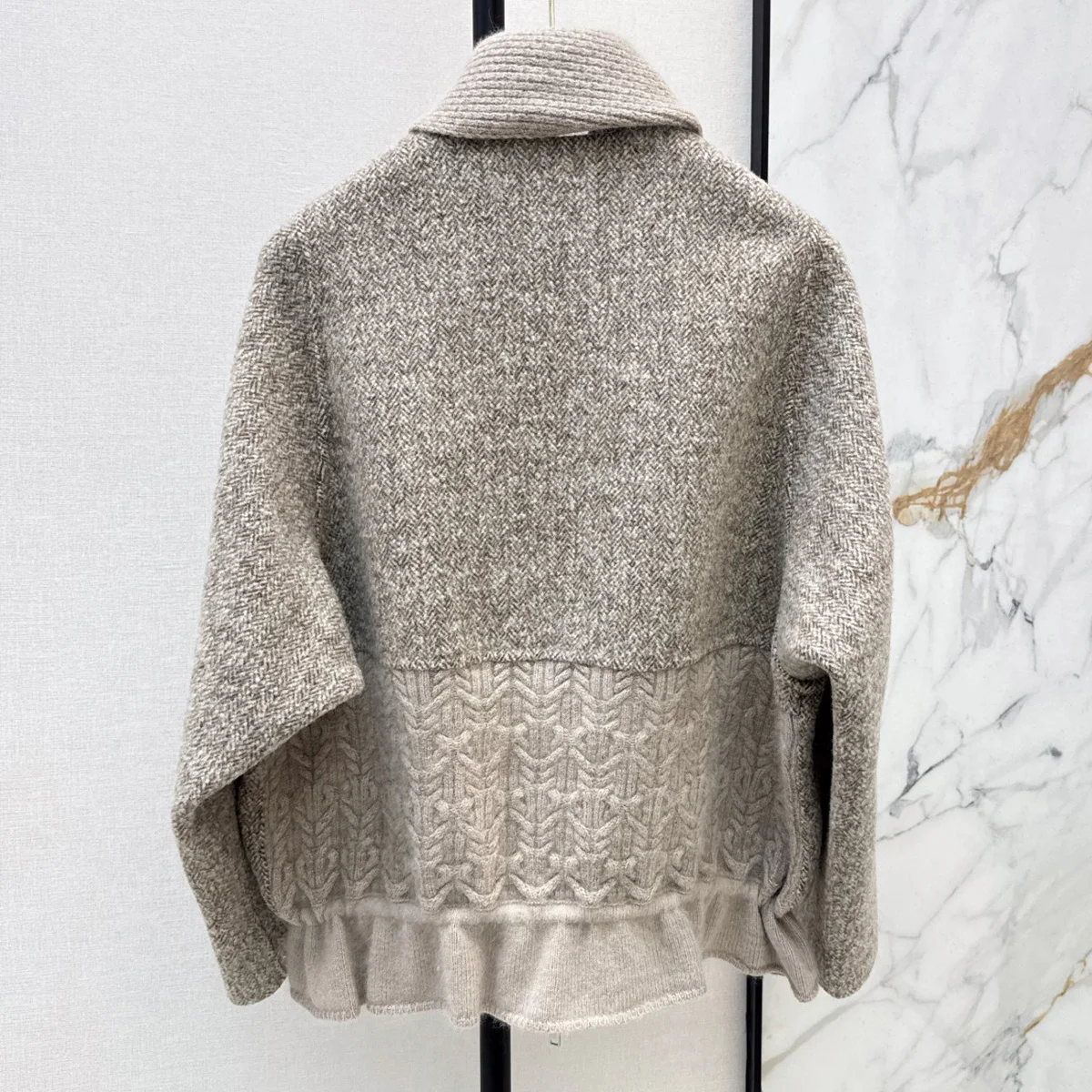 High Quality Women Herringbone Jacket, Knit Scarf Collar Zip Up Patchwork Cable Knit Hem Coat lyt26102169