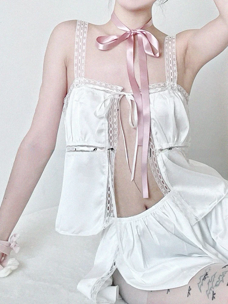 

Sexy Lace Satin Ice Silk Home Clothes Sweet Heart Ballet Sleepwear Short Sleeve One Shoulder Design for Young Women