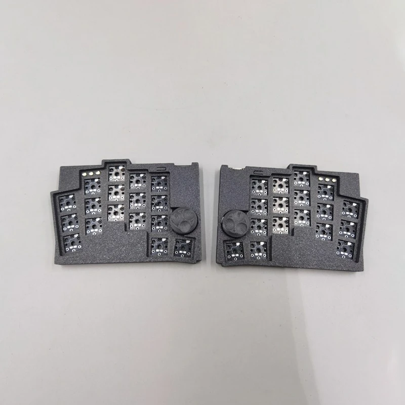KLOTZ Wireless ZMK Split Keyboard Kit PLA Printed Shell Chocv1 Hot-swappable Switch 200mAh Custom Black Keyboard Knob Kit