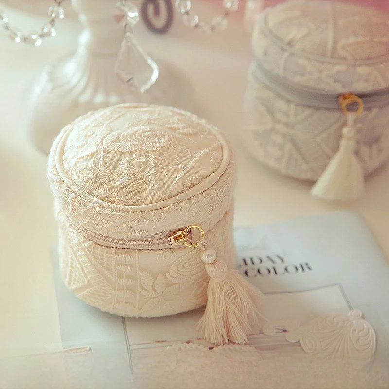 

Portable Travel round Jewelry Box Lace Embroidery Girl's Heart Ring Nelace Storage Bag Small Japanese Sle Pinki Fre