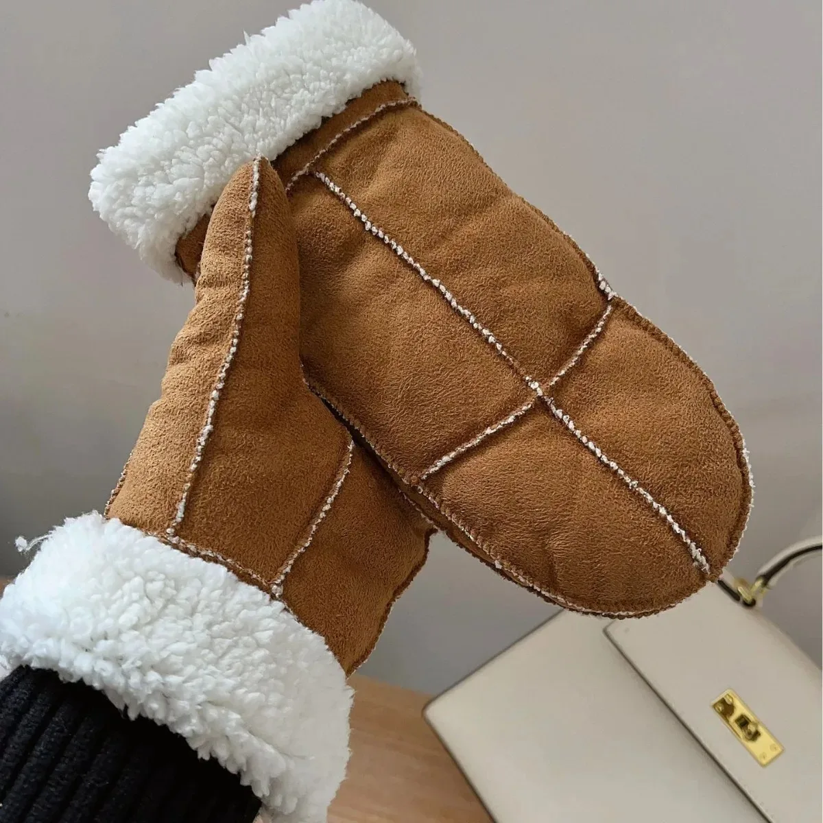 Winter Women Maillard Color Fleece-lined Thickened Lamb Wool Turn-over Gloves Outdoor Student Faux Suede Wide Edge Warm Mittens