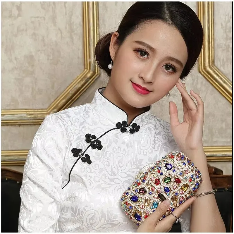 2023 새로운 금속 컷 아웃 패션 가방 클러치 백 디너 드레스 여성 가방 Catwalk 클러치 백