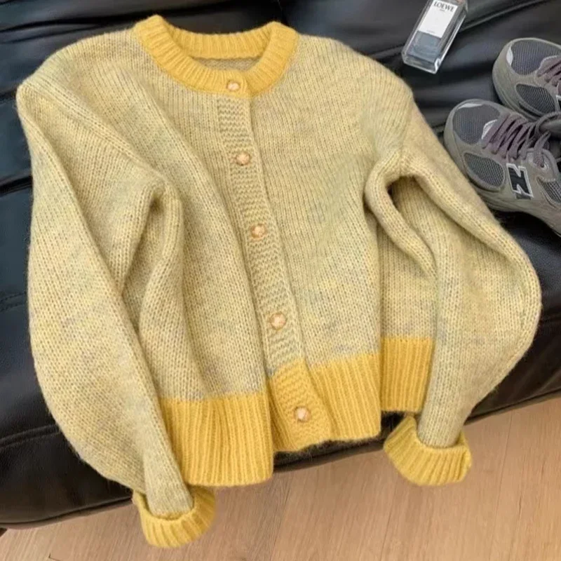 2026 Einreihige Strickjacke mit langen Ärmeln, Patchwork-Design, O-Ausschnitt, lässiger warmer Mantel, Büro-Oberbekleidung für Herbst und Winter
