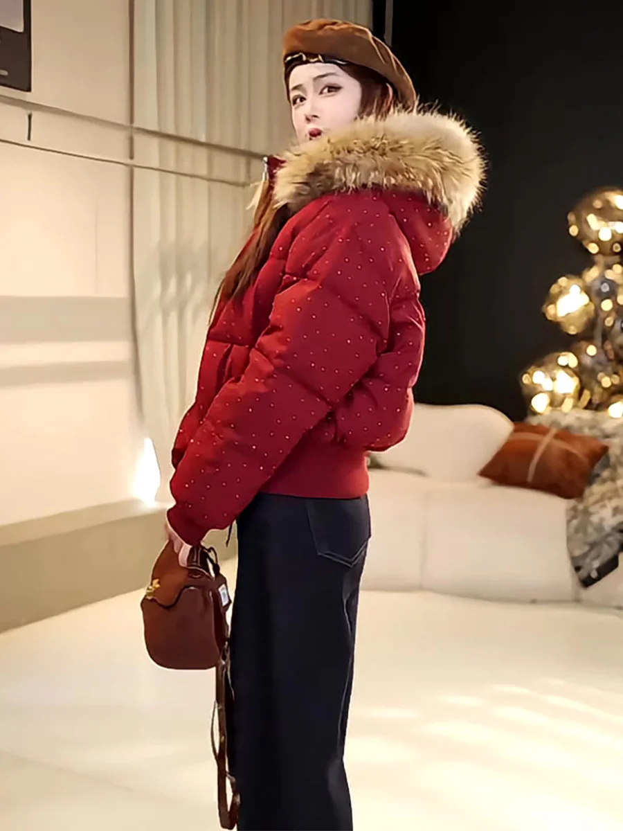 Jaet acolchado informal con diamantes rojos para mujer, ropa de abrigo cálida y resistente al frío con capucha y cuello de piel auténtica para invierno