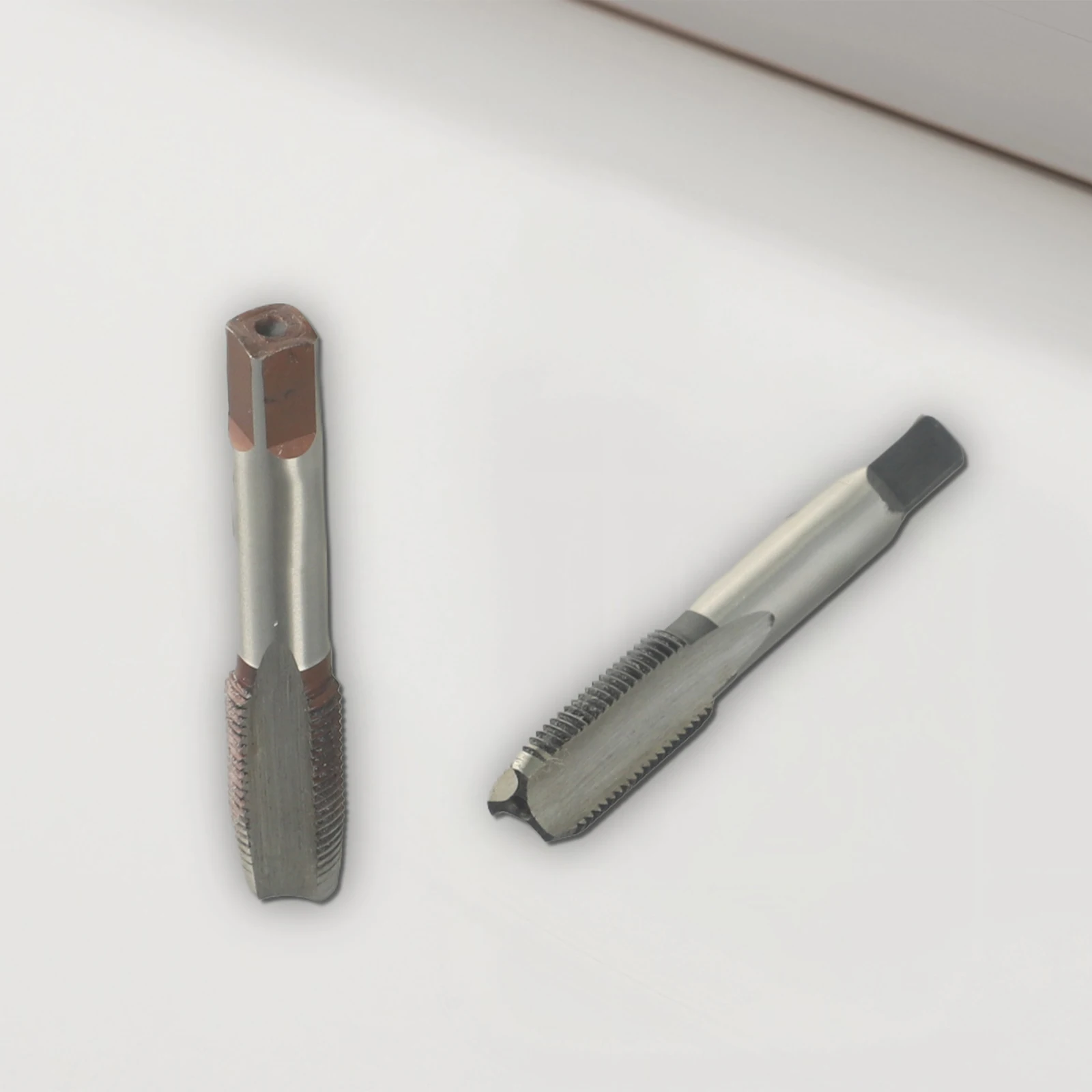 

2pcs HSS 10mmx1 Metric Taper Tap M10 x 1mm Pitch Right Hand Thread for Stainless Steel Iron High Hardness High Wear Resistance