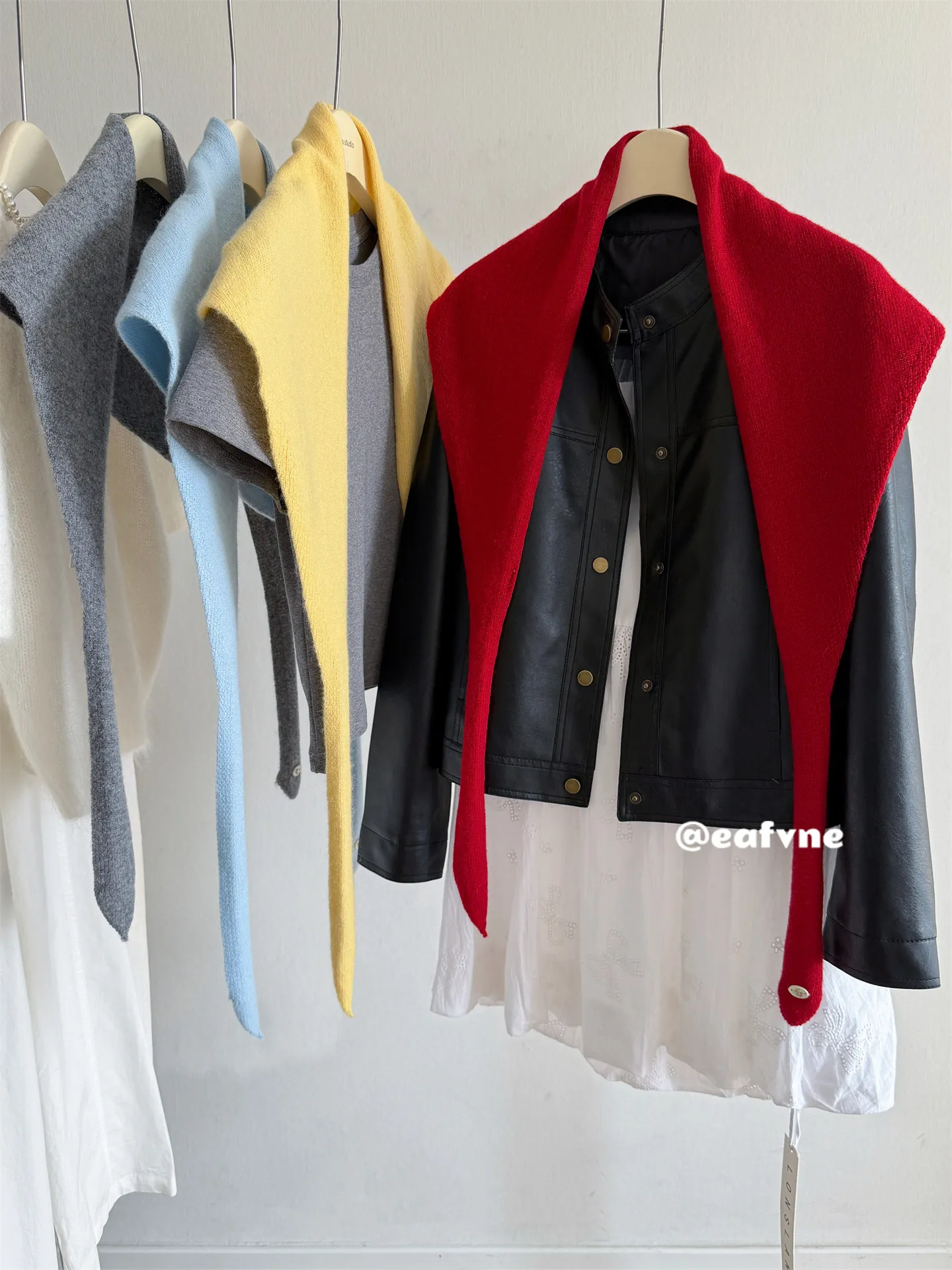 

Новый вязаный треугольный шарф-накидка из 100% шерсти для женщин: однотонный, в расслабленном стиле, для защиты шеи и плеч