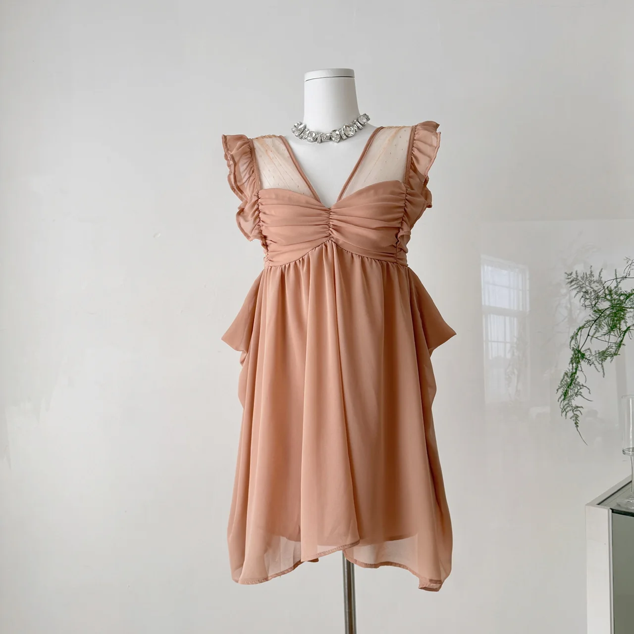 

Mini Sexy Pleated Gauze Sleeve V-neck Women's Dress Short Skirt Knee-length Elastic Waist Polyester Fiber Regular Sleeve
