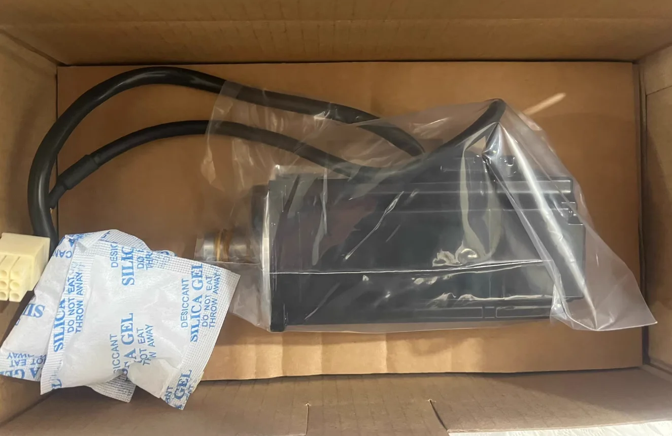 

SGMAH-04AAA-SL11 Brand New Servo Motor，Fast shipping，SGMAH 04AAA SL11