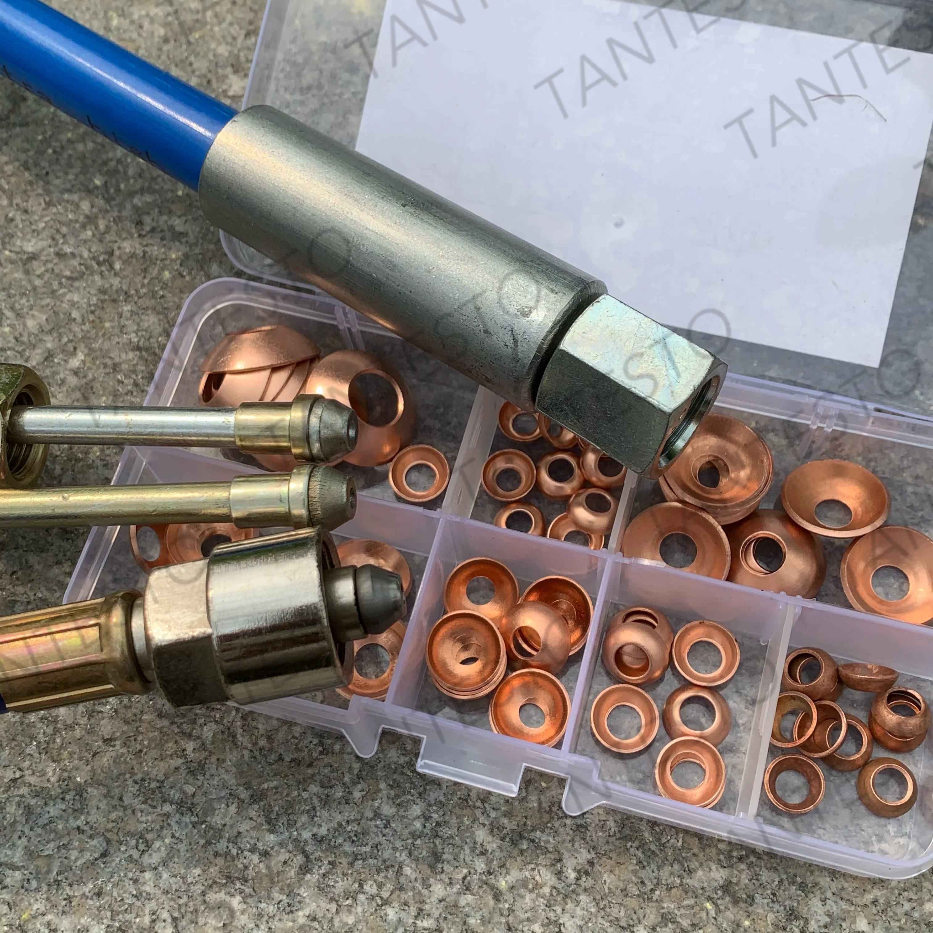 

70PCS CRDI Fuel Line Pipe Tube Head Seal Copper Gaskets Repair Too Box