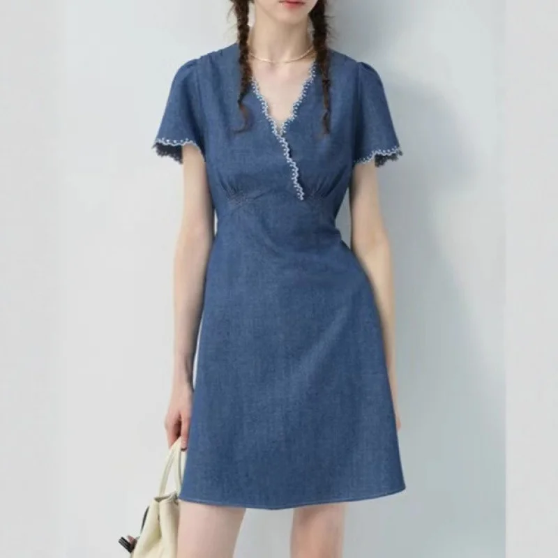 

Платье женское новое летнее маленькое размерное короткое платье с кружевной отделкой и застежкой на талии