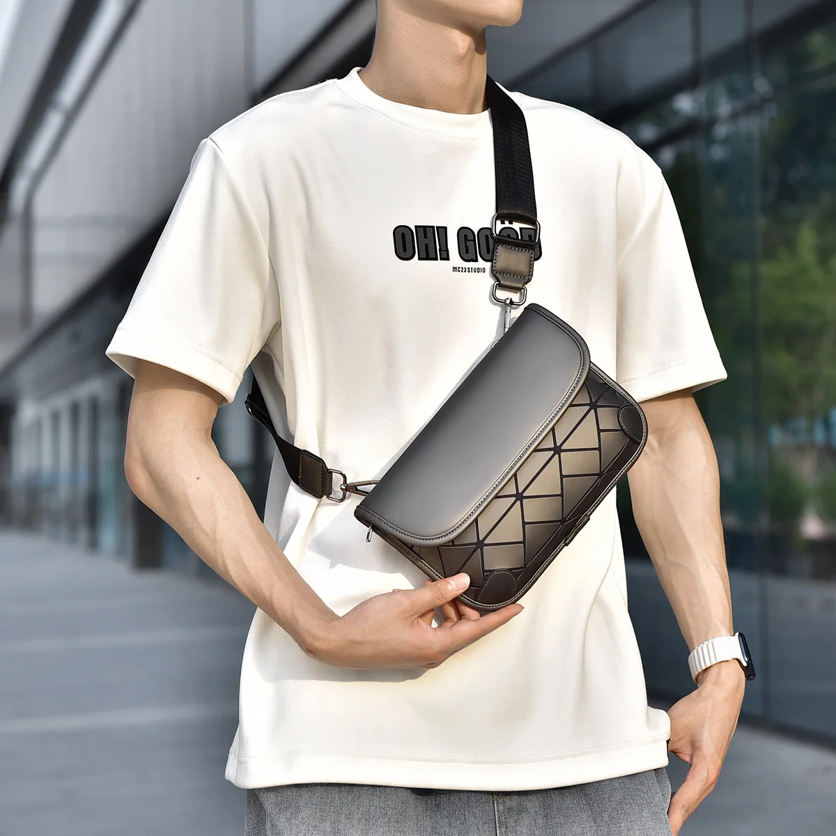 Street new colorful rhombus men shoulder bag cross-body large capacity waterproof chest bag men