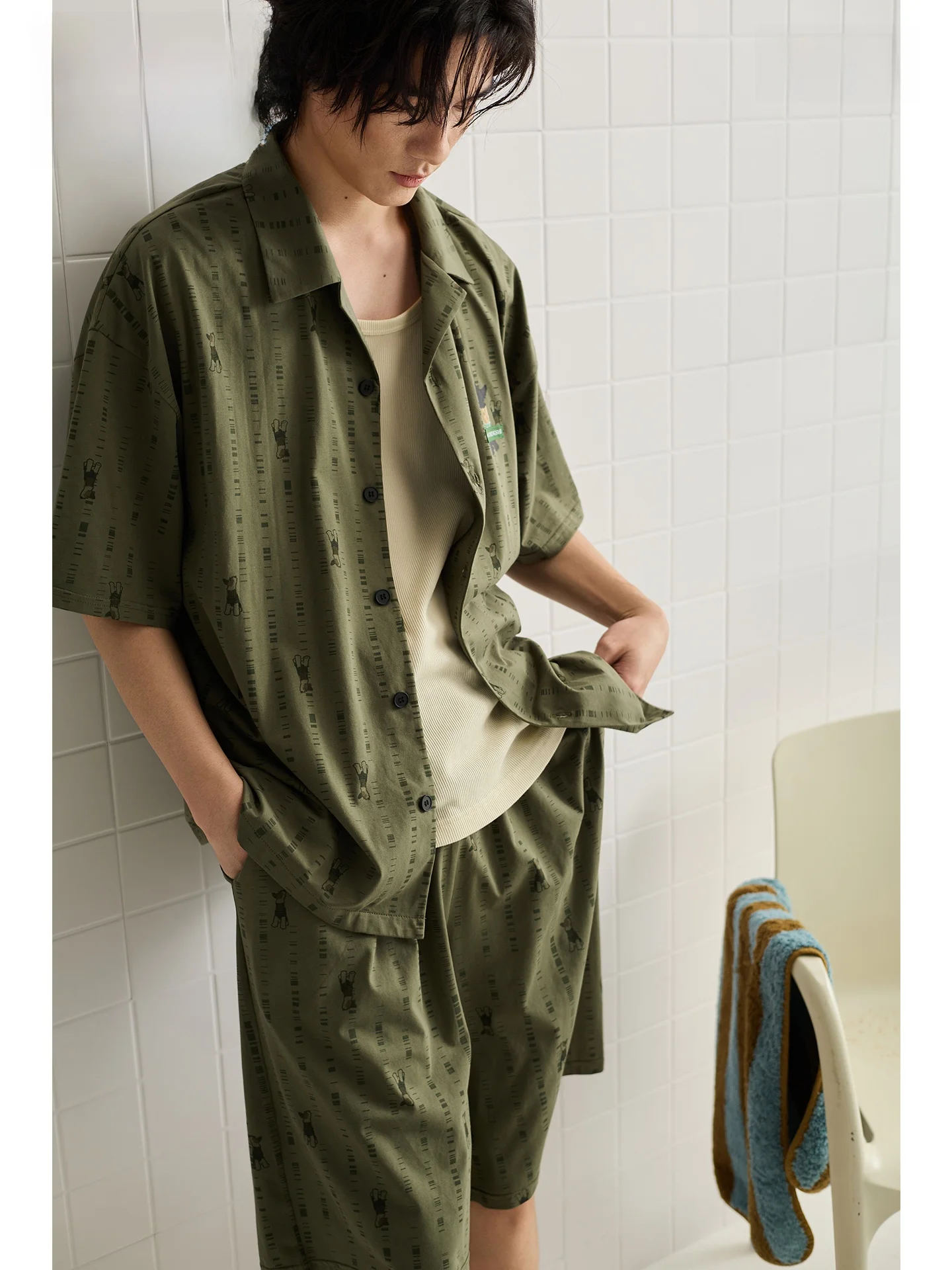 pijamas-ligeros-de-manga-corta-para-hombre-ropa-de-dormir-modal-para-verano-sensacion-fresca-ropa-para-el-hogar-corte-holgado-comodos-y-transpirables