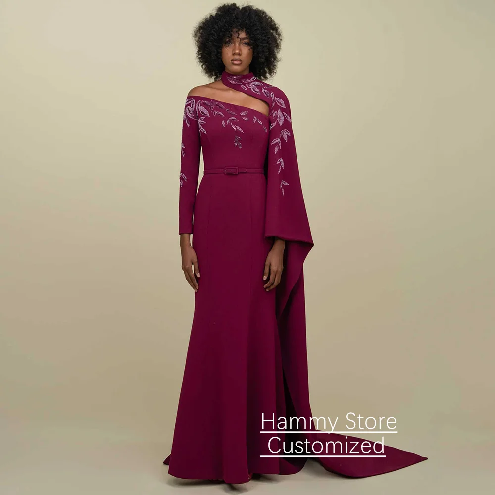 ชุดราตรีแบบอาหรับพร้อมผ้าคลุมไหล่แบบสั่งตัด แขนยาวข้างเดียว ประดับลูกปัดและเลื่อม ทรงเมอร์เมด พร้อมชายกระโปรงยาว