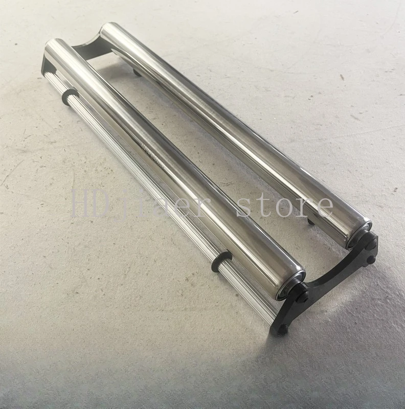 

Stainless steel advertising material cutting bracket, extremely stable for material and cloth feeding