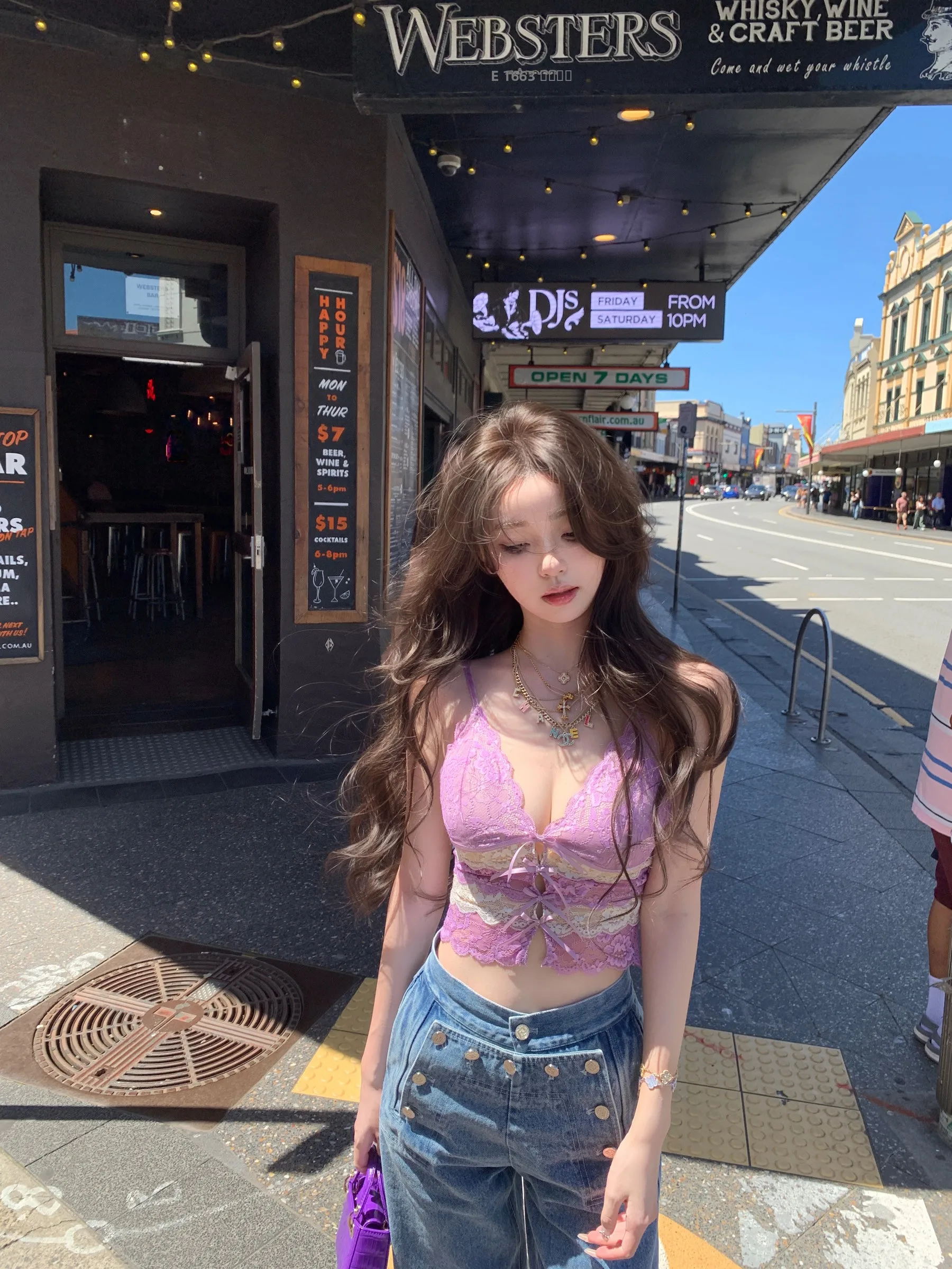 

Сексуальный кружевной топ на бретельках с подкладкой для груди из дышащей нейлоновой ткани, нижнее белье для молодых женщин в 20-х годах.