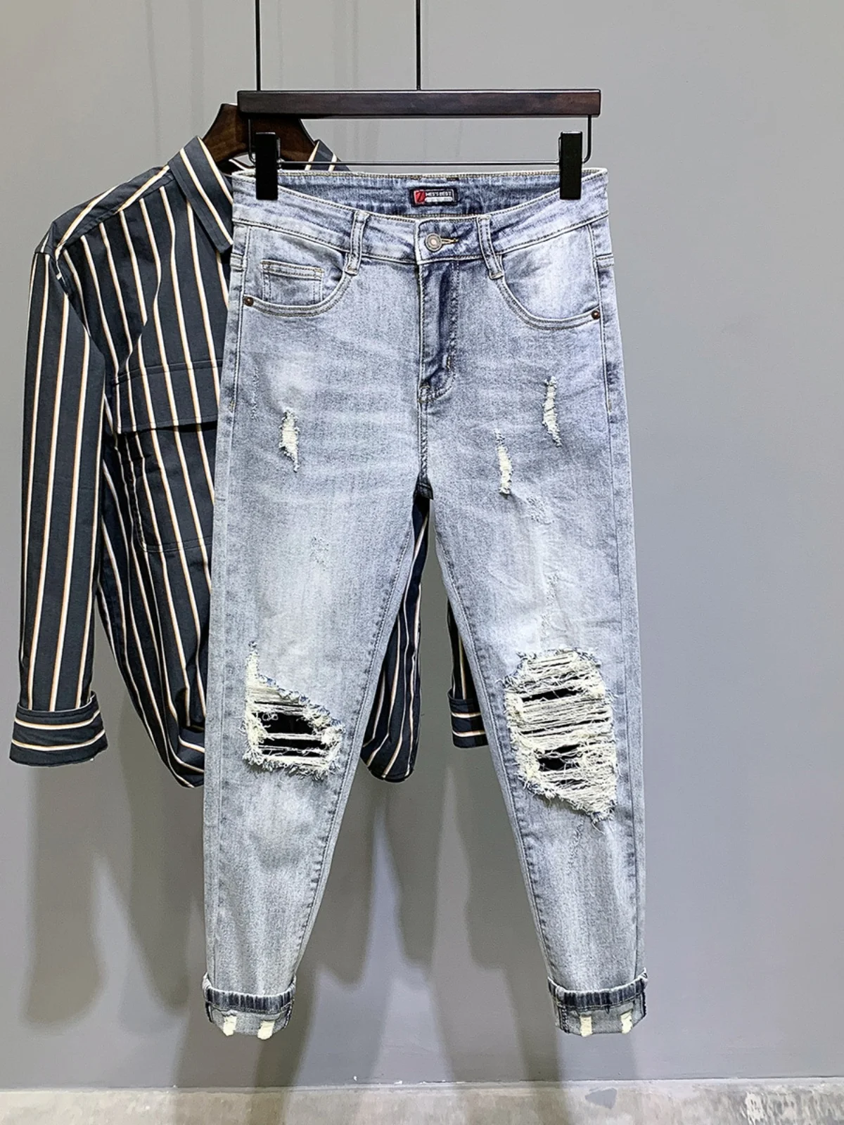 

Модные светло-голубые джинсы с девятью зубцами, хлопковые эластичные джинсы со средней талией, слегка эластичные молодежные длинные брюки, облегающие персонализированные