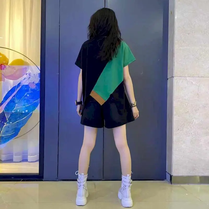 Fashion T Shirts Sets Women Personality Irregular Contrast Color Patchwork T-shirt And Wide Leg Shorts Two Piece Set Summer Thin