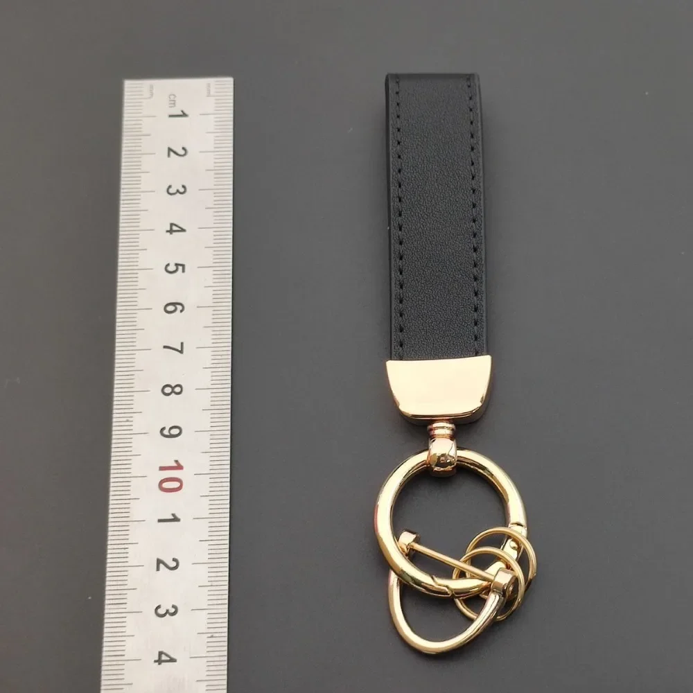 Fashion Color Figurine Metal Leather Car Keychain Custom Logo Trendy Key Chain Ring Motorcycle Keyring Souvenir Delicate Gift