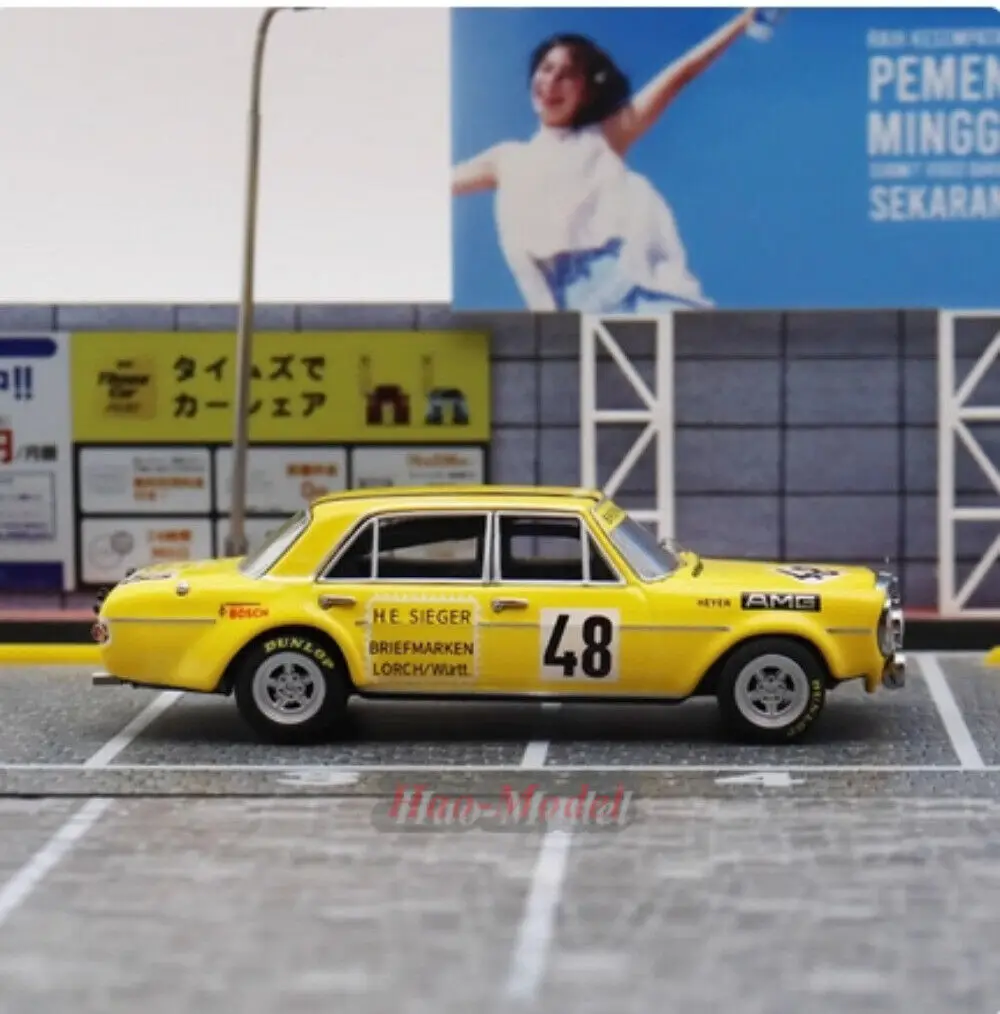 Liberty64-Modèle de voiture en alliage moulé sous pression pour garçons, collection d'affichage de passe-temps, jouets de simulation, Benz 300SEL, W109, classe S, cadeaux d'anniversaire, 1/64